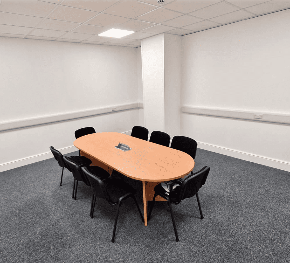 Big Padlock Flexi Office To Let Meeting Room